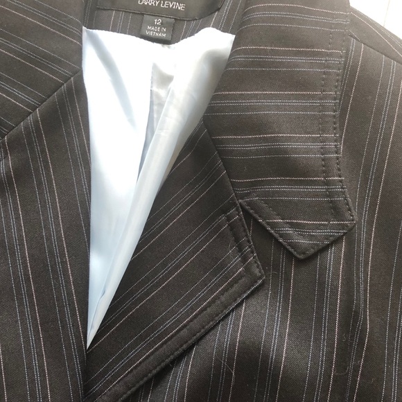 Larry Levine navy pinstriped blazer - Picture 2 of 6